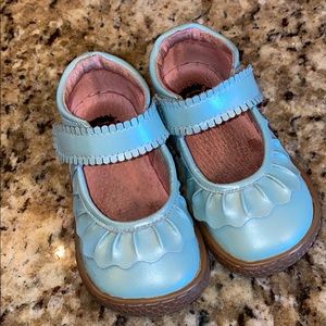 VGUC SIZE 5 LT METALLIC BLUE